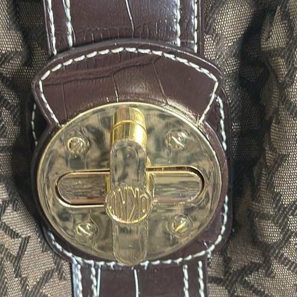 DkNy brown monogram shoulder bag size medium - Picture 2 of 12